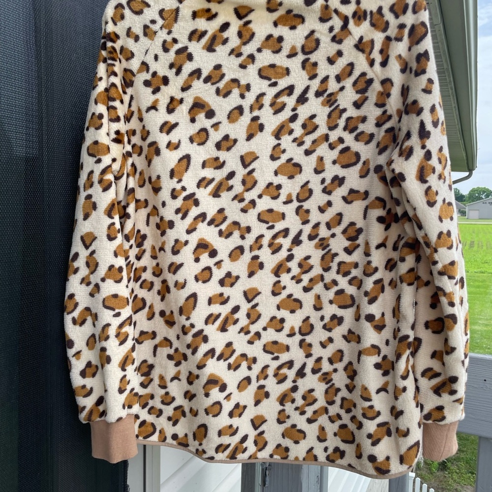 White Birch Leopard Print Quilted Top - Picture 2 of 3